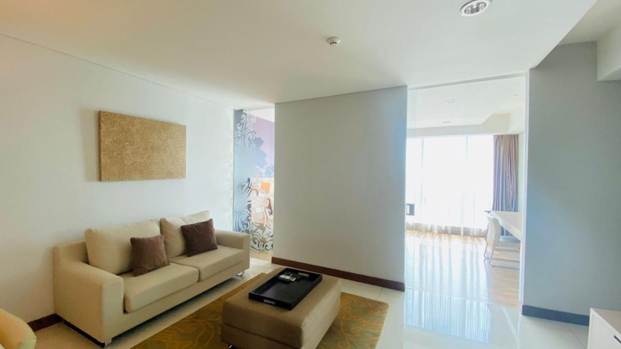 The H Tower Rasuna Suites Kuningan Jakarta By Villaloka Exterior foto