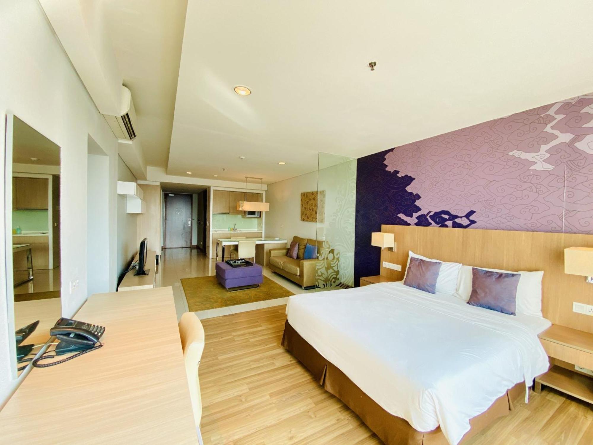 The H Tower Rasuna Suites Kuningan Jakarta By Villaloka Exterior foto