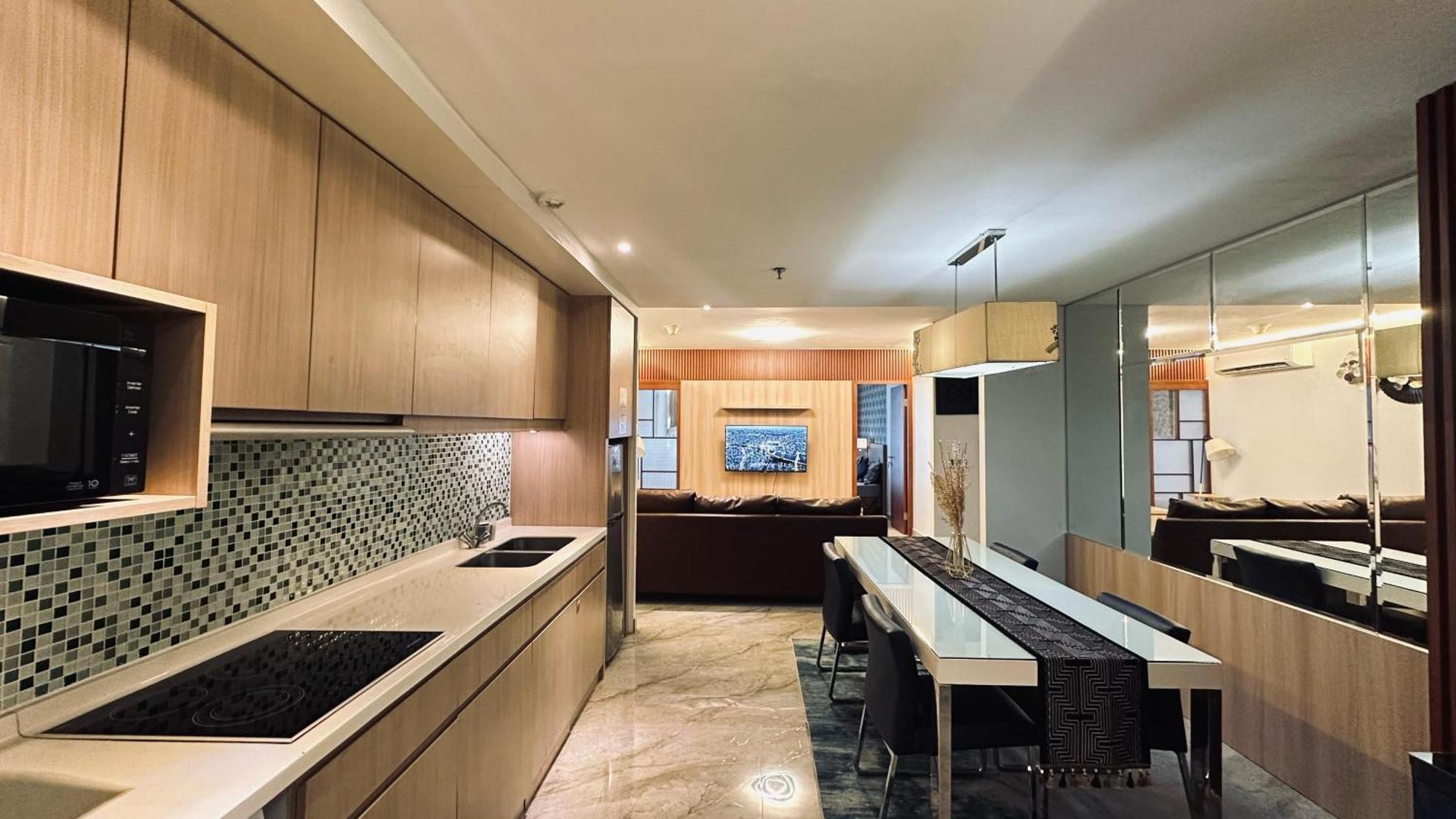 The H Tower Rasuna Suites Kuningan Jakarta By Villaloka Exterior foto